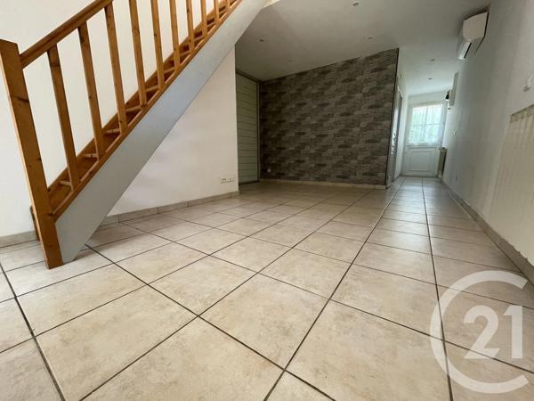 Maison à vendre  3 pièces - 61,11 m 2   MARSEILLE  - 13016