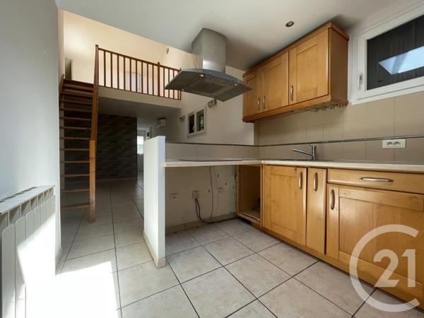 Maison à vendre  3 pièces - 61,11 m 2   MARSEILLE  - 13016