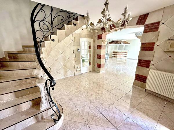 Villa d’exception de 230 m² avec piscine