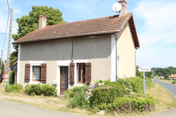 Bourbon-Lancy (71140) Maison Deux chambres à vendre avec terrain