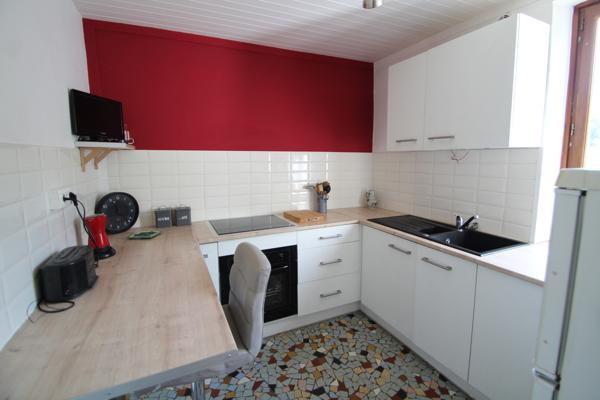 Bourbon-Lancy (71140) Maison Deux chambres à vendre avec terrain