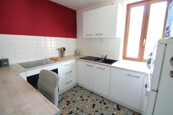 Bourbon-Lancy (71140) Maison Deux chambres à vendre avec terrain