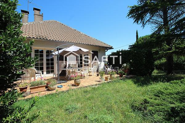 Maison traditionnelle de 1973 - 4 chambres - Terrain 2438m²