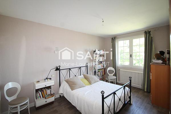 Maison traditionnelle de 1973 - 4 chambres - Terrain 2438m²