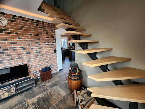 Les Andelys - Maison refaite à neuf de 75 m2 - 2/3 chambres sur 2.109 m2 de terrain - Prix 253.000