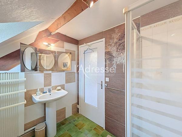 A vendre maison de 200 m² sur sous-sol total