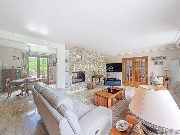 A vendre maison de 200 m² sur sous-sol total