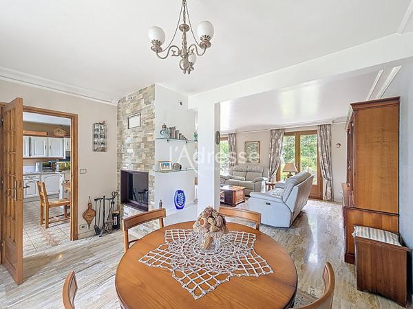 A vendre maison de 200 m² sur sous-sol total