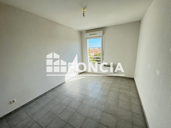 Location Appartement 3 pièces 62.65 m² - 3 RUE DU FRIOUL Saint Martin De Crau 13310
