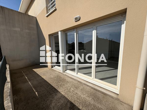 Location Appartement 3 pièces 62.65 m² - 3 RUE DU FRIOUL Saint Martin De Crau 13310