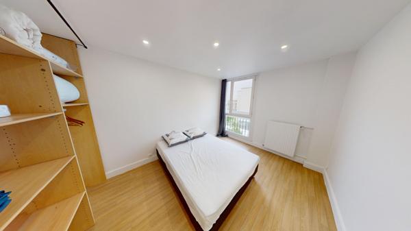 Appartement 4 chambres tout près du RER E