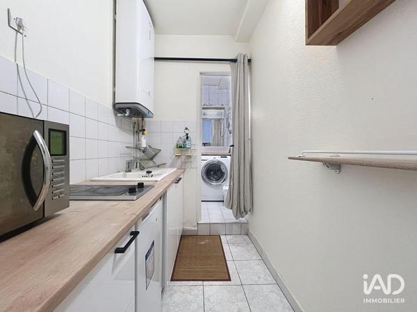 Location studio 16 m² Paris 20