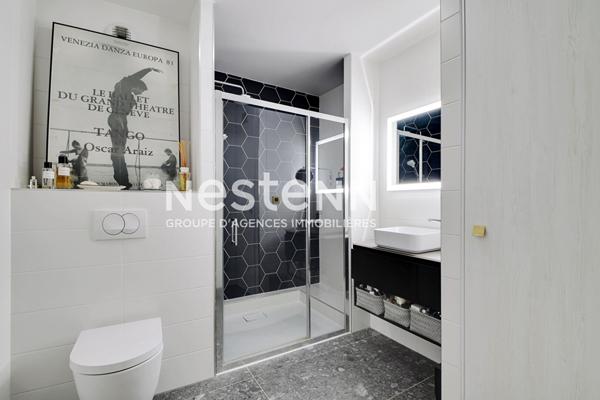 Exclusivité - Paris XVIII - Appartement deux pièces en parfait état - Terrasse - Parking