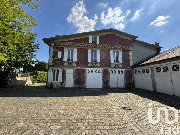 Maison à vendre 16 pièces 500 m² Chantilly