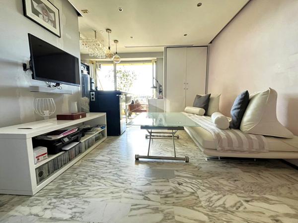 Studio Vespin proche mer Saint Laurent Du Var 26 m2
