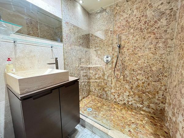 Studio Vespin proche mer Saint Laurent Du Var 26 m2
