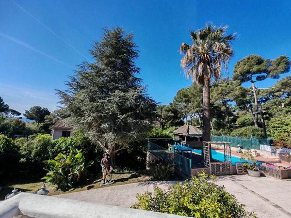 Maison à vendre 1 195 000 € Hyères 6 p 216 m² DPE C