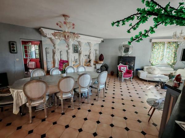 Maison à vendre 1 195 000 € Hyères 6 p 216 m² DPE C