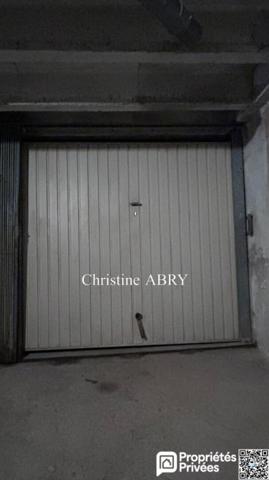 BOX  13 M2 - POINTE DE LA CROISETTE - QUARTIER PALM BEACH