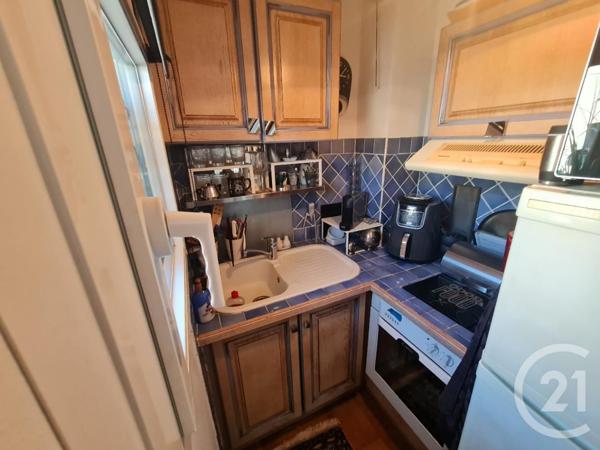 Appartement F1 à vendre  1 pièce - 29 m2 CARQUEIRANNE - 83