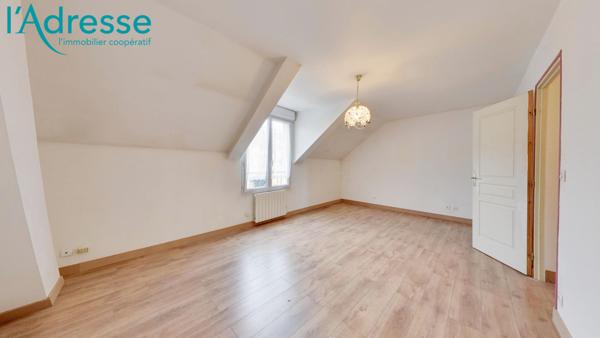 Maison Noisy Le Grand 5 pièce(s) 110 m2 RARE -RIVES CHARMANTE -