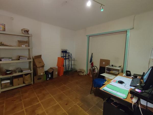 Local commercial  102.80 m2