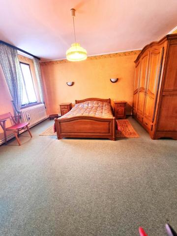 Dans un cadre verdoyant maison de 150m² sur une parcelle de 8 ares