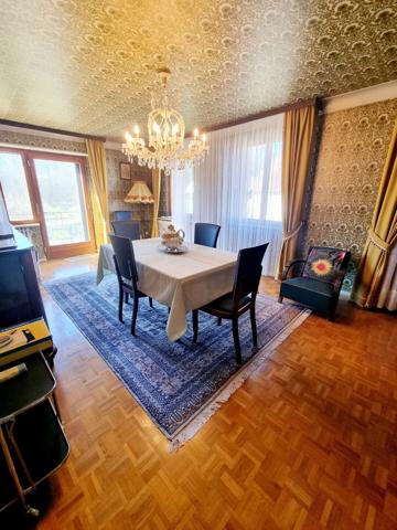 Dans un cadre verdoyant maison de 150m² sur une parcelle de 8 ares