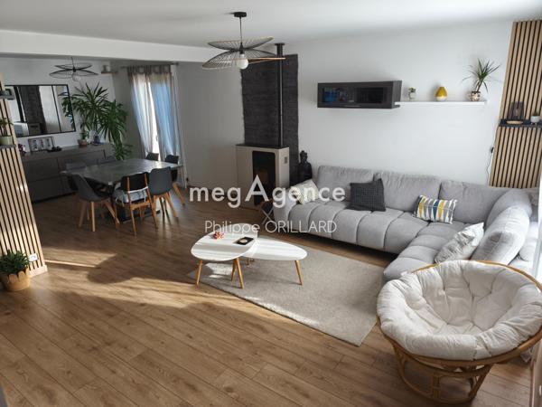 Maison à POUANCE, 49420 - 8 pièces 150m²