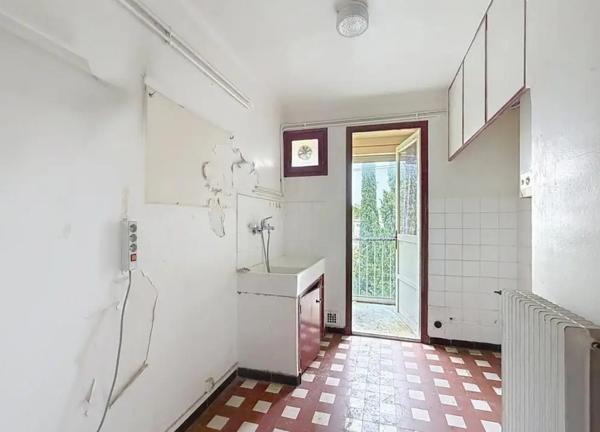 Appartement Aix En Provence 3 pièce(s) à rénover de 55 m2