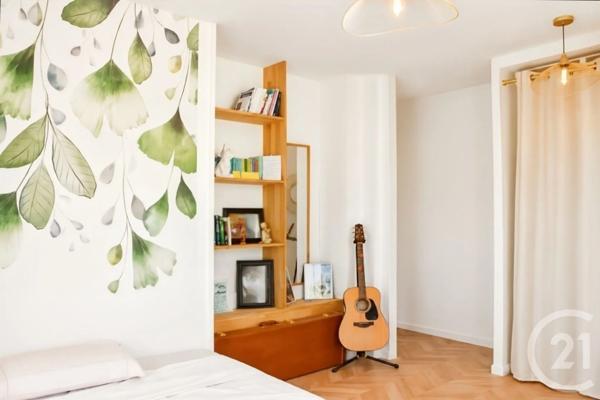 Maison à vendre  8 pièces - 242,34 m 2   BORGO  - 202