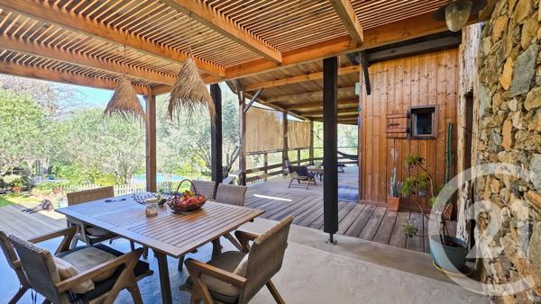 Maison à vendre  8 pièces - 242,34 m 2   BORGO  - 202
