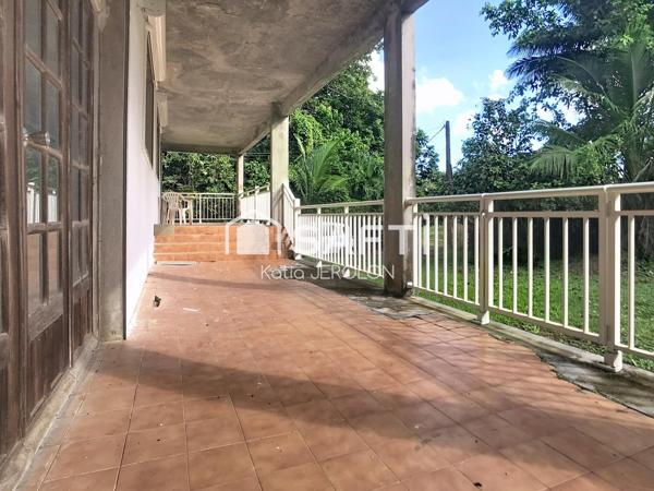 Maison spacieuse avec 3 suites à transformer