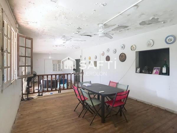 Maison spacieuse avec 3 suites à transformer