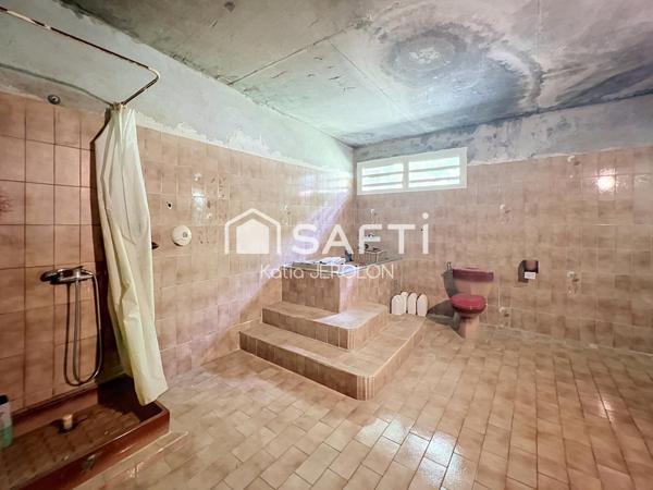 Maison spacieuse avec 3 suites à transformer