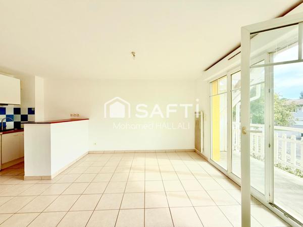 T2 avec parkings, terrasse – Calme et commodités