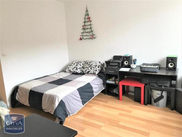 Appartement à louer 1 pièce 27.36m² Dijon (21000)