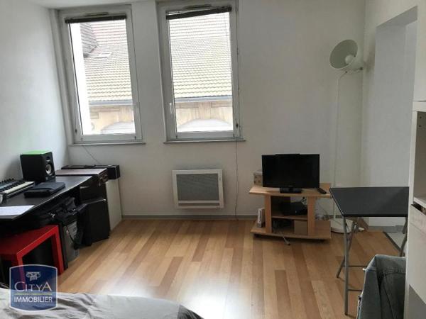 Appartement à louer 1 pièce 27.36m² Dijon (21000)