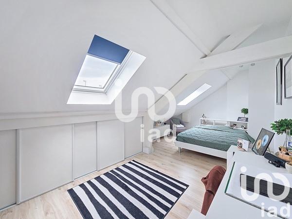 Maison traditionnelle 6 pièces de 186 m² à Gretz-Armainvilliers (77220)