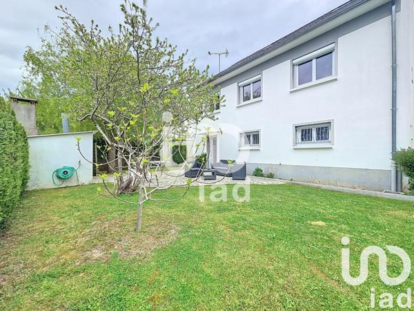 Maison traditionnelle 6 pièces de 186 m² à Gretz-Armainvilliers (77220)