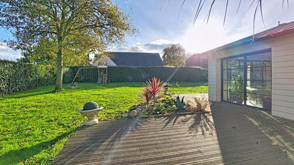 Maison contemporaine avec maison d'amis, grand jardin sans vis-à-vis