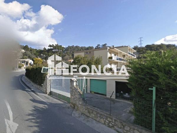 Location Parking - 164 CHE DE COMMONIS Toulon 83200