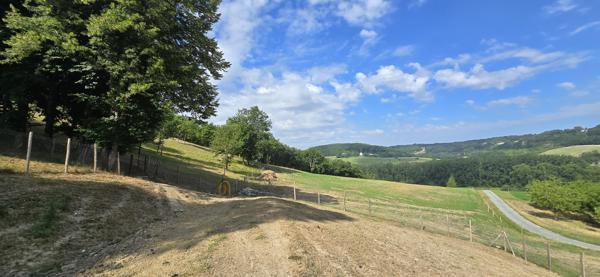 Propriété en pierre isolée