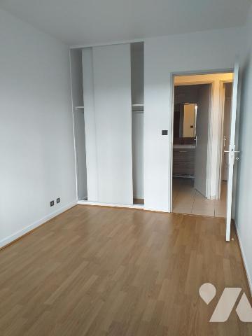 TERRASSES DU PALAIS Centre ville T2 bis de 50m² ouest au 1er étage avec cave 