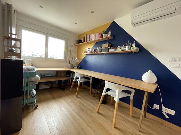 T4 pièces avec balcon et parking