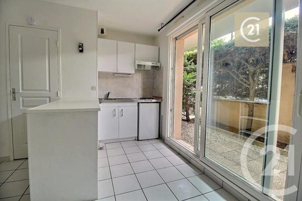 Appartement F1 à vendre  1 pièce - 24,80 m 2   LIVRY GARGAN  - 93