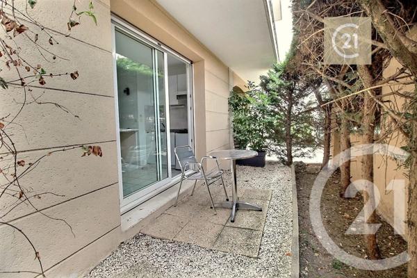 Appartement F1 à vendre  1 pièce - 24,80 m 2   LIVRY GARGAN  - 93