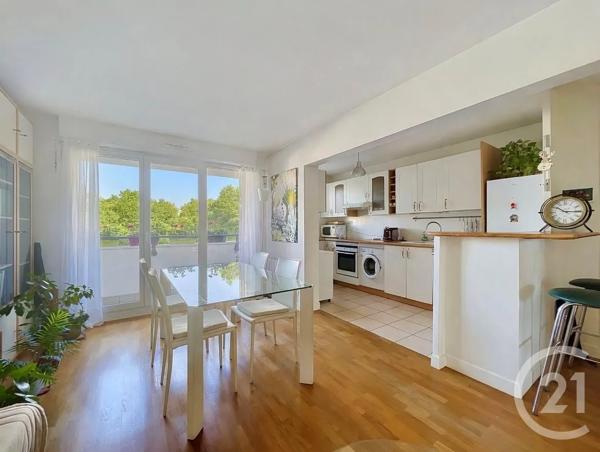 Appartement F4 à vendre  4 pièces - 75,51 m 2   FRESNES  - 94