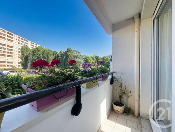 Appartement F4 à vendre  4 pièces - 75,51 m 2   FRESNES  - 94