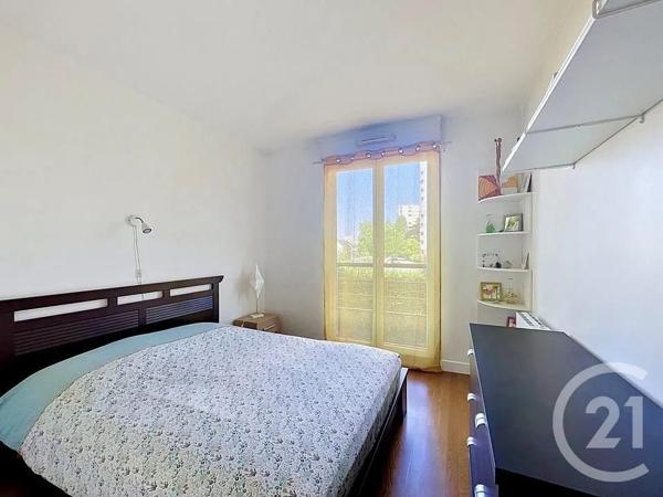 Appartement F4 à vendre  4 pièces - 75,51 m 2   FRESNES  - 94